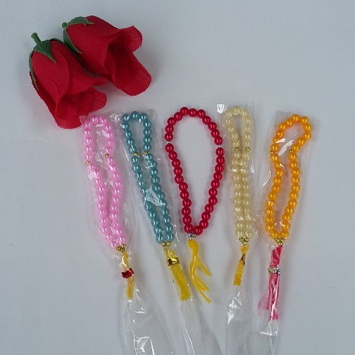 souvenir-pernikahan-tasbih-mutiara-kecil